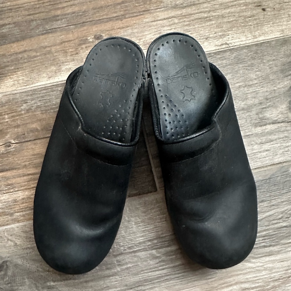 DANSKO clogs